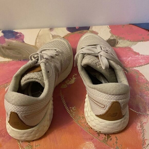 🎉New Balance  Veniz Running Shoes 5US - Picture 9 of 10